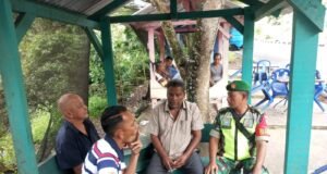 Babinsa Koramil 01/Sukajaya Laksanakan Komsos dengan Warga Binaan, Ajak Warga Menyambut Tahun Baru dengan Semangat Perubahan Positif