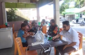 Babinsa Koramil 02/Sukakarya Laksanakan Komunikasi Sosial Bersama Perangkat Desa Bahas Kemajuan Wisata di Gampong Iboih
