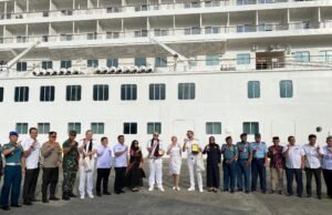 Dandim 0112/Sabang Turut Serta dalam Penyambutan Kedatangan Kapal Pesiar MS. Crystal Symphony di Kota Sabang