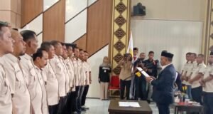 Abu Razak Lantik Pengurus KONI Aceh Besar