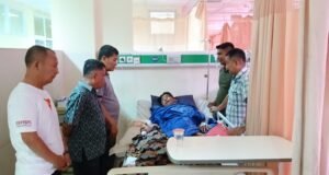 Wakapolda Aceh Bezuk Muslem korban Tabrak Lari