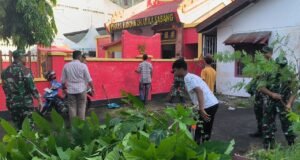 Wujudkan Toleransi Beragama, Kodim 0112/Sabang Gelar Kegiatan Pembersihan Vihara Buddha Dharma Kota Sabang Jelang Perayaan Imlek 2025