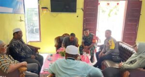 Babinsa, Bhabinkamtibmas, dan Aparatur Desa Gelar Musyawarah Penyelesaian Masalah Warga