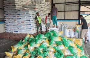 Babinsa Koramil 01/Sukajaya Monitor Persediaan Stok Beras di Gudang Bulog Sabang