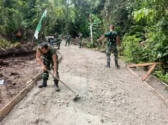 Satgas TMMD Ratakan Material Jalan untuk Percepat Proses Pengecoran Selanjutnya