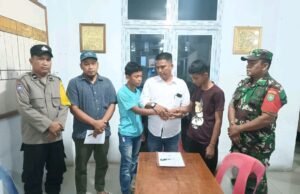 Babinsa dan Bhabinkamtibmas Dampingi Perangkat Desa Mediasi Perselisihan Antar Warga