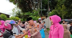 Polres – Bhayangkari Peduli: Di Bulan Yang Mulia Ramadhan 1446 H. Dan Jum’at Berkah Saling Berbagi Itulah Perbuatan Yang Agung