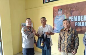 Hampir Di penghujung Ramadhan Dan Jelang Idul Fitri 1446 H. Kapolres Sabang Terus Berbagi Kebahagiaan dengan Pemberian Sarana Kontak