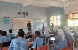 Babinsa Koramil 02 Sukakarya Berikan Materi Wawasan Kebangsaan kepada Siswa SMA Negeri 2 Sabang