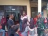 Babinsa Koramil 02/Sukakarya Laksanakan Komsos dan Monitoring Penyaluran Bantuan bagi Fakir Miskin dan Anak Yatim