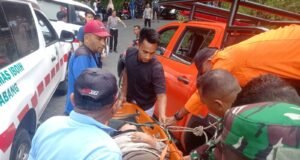 Mobil Avanza Serta Penumpang Lepas Kendali Terjun Ke jurang Di Tanjakan Ujung Murong Gp. Bate Shoek Sabang