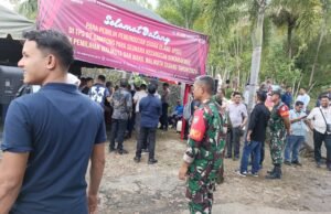 Babinsa Gampong Paya Seunara Koramil 02 Sukakarya Monitoring Pelaksanaan Pemungutan Suara Ulang (PSU) di TPS 2 Cot Klah