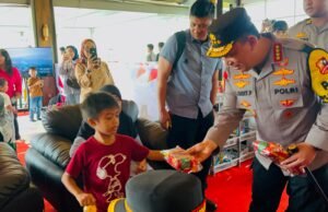 Kapolri Instruksikan Jajaran Maksimal Beri Pelayanan dan Atur Lalin Arus Balik Ketika Tinjau Rest Area KM.456 Tol Semarang Solo Jateng