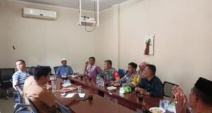 Babinsa Koramil 02 Sukakarya Hadiri Rapat Verifikasi Data Subsidi LPG Dan Listrik, Pastikan Bantuan Tepat Sasaran