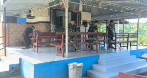 Kodim 0112/Sabang Gelar Aksi Bersih-Bersih di Gereja Protestan Indonesia Bagian Barat (GPIB) Patmos Sabang