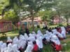 Babinsa Koramil 02/Sukakarya Dampingi Kegiatan Olahraga Siswa SDN 1 Sabang, Bangun Semangat Hidup Sehat dan Cinta Tanah Air