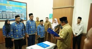 Plt Sekda Aceh Besar Lantik 6 Pejabat Fungsiona, “Pejabat harus Disiplin dan Amanah