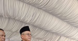 “Abuya Syekh H Amran Waly Alkhalidy Ulama Sufi Dunia asal Aceh, Anak Abuya Syekh H Muhammad Muda Waly Alkhalidy Terima Penganugrahan di istana pagaruyung padang Sumbar”