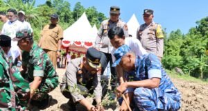 Peletakan Batu Pertama: Program Peduli Bumi Peduli Manusia Diihadiri Kapolres Sabang