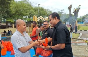 Kapolres Sabang Serahkan Hewan dan Daging Qurban Idul Adha 1446 H, Disalurkan ke Purnawirawan, Anak Yatim dan Warga Kurang Mampu