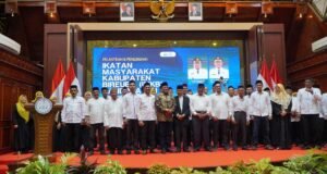 Bupati Bireuen, Mukhlis ST Lantik Pengurus IMKB Banda Aceh, “Para Tokoh Kota Santri Provinsi dan Nasional juga Hadir”