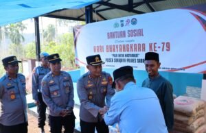 Salurkan Bantuan Material ke Dayah Bahrul Ulum Al – Munawarah