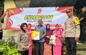 Dalam Rangka HUT Bhayangkara ke-79 Polres Sabang Lakukan Bhakti Sosial