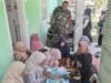 Babinsa Koramil 01/Sukajaya Dampingi Kader Posyandu dalam Pemeriksaan Kesehatan Lansia