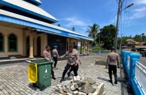 Polsek Sukajaya Polres Sabang Gelar Bakti Sosial Religi di Masjid Babul Muttaqin, Peringati Hari Bhayangkara ke-79