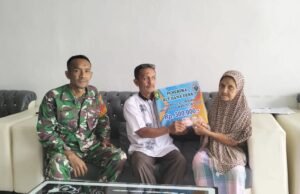 Babinsa Koramil 01/Sukajaya Dampingi Pembagian BLT-DD Tahun 2025