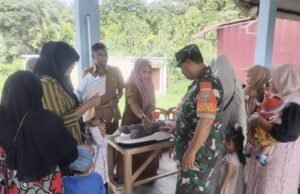 Peduli Kesehatan Masyarakat, Babinsa Koramil 02/Sukakarya Dampingi Kegiatan Posyandu di Gampong Iboih