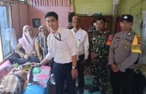 Babinsa 06 Gampong Kuta Timu Dampingi Penyaluran Bantuan Khusus untuk Fakir Miskin Sakit Menahun dan ODGJ