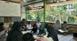 Babinsa Koramil 02/Sukakarya Dampingi Pengajian Anak-anak, Pererat Silaturahmi dan Pembinaan Akhlak Sejak Dini