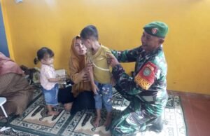 Babinsa Koramil 01/Sukajaya Gampong Cot Ba’U Dampingi Pelaksanaan Posyandu Balita di PUSTU Jurong Dapu Bata