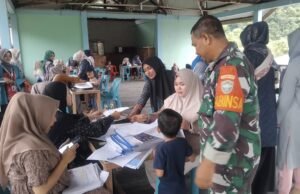 Babinsa Koramil 02/Sukakarya Dampingi Kegiatan Posyandu di Gampong Iboih