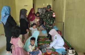 Babinsa Koramil 02/Sukakarya Jalin Komsos dengan Ibu-Ibu Posyandu di Gampong Krueng Raya
