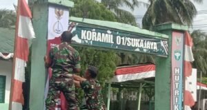 Koramil Jajaran Kodim 0112/Sabang Semarakkan HUT RI ke-80 dengan Hiasan Gapura Penuh Nuansa Kemerdekaan