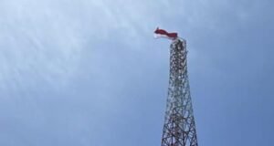 Polres Sabang Kibarkan Bendera Merah Putih di Tower Polri Sambut HUT RI ke-80