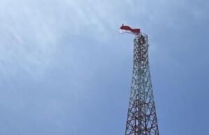 Polres Sabang Kibarkan Bendera Merah Putih di Tower Polri Sambut HUT RI ke-80