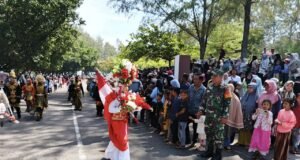 Babinsa Koramil 02/Sukakarya Kawal Pawai Karnaval HUT RI ke-80 di Kota Sabang