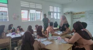 Babinsa Koramil 02/Sukakarya Tanamkan Wawasan Kebangsaan kepada Siswa SD di Sabang
