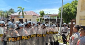 Polres Sabang Gelar Apel Kesiapan dan Simulasi Sispam Mako Serta Sispam Kota Menyikapi Perkembangan Situasi Kamtibmas Nasional 2025