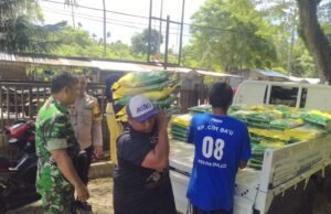 Babinsa Koramil 01/Sukajaya Dukung Program Pangan Murah di Gampong Cot Abeuk