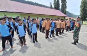 Babinsa Koramil 02/Sukakarya Berikan Materi Wawasan Kebangsaan di SMPN 6 Sabang