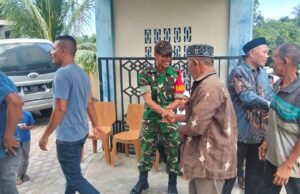 Babinsa Koramil 01/Sukajaya Bantu Sukseskan Peringatan Maulid Nabi Muhammad SAW di Desa Binaan