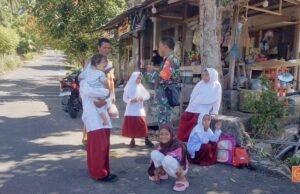 Babinsa Koramil 01/Sukajaya Bangun Keakraban Bersama Siswa SD Negeri 26 Keuneukai