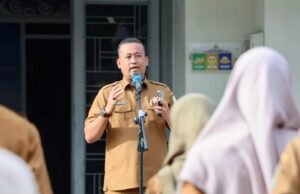 Sekdis Dinsos Aceh T.Chaidir Mengajak pegawai Untuk Aktif Membuat Conten Positif Di Media Sosial