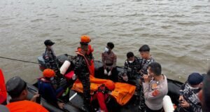 Telah Ditemukan, Pemuda Tabligh Yang Melompat ke Laut dari Roro AH 1 Meninggal Dunia