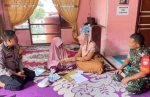 Sinergi TNI, Polri dan Pemerintah Gampong, Babinsa Dampingi Penyerahan Santunan Warga Meninggal Dunia