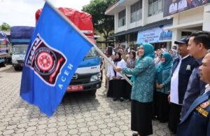 Ibu Gubernur Aceh Lepas 3 Truk Bantuan Dinsos Aceh ke Tiga Kabupaten Terdampak Banjir